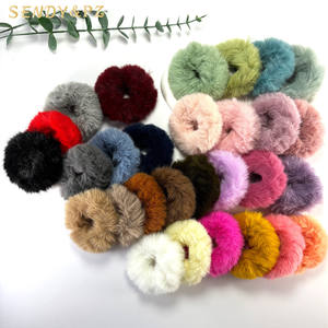 Яркий плюшевый мягкий пушистый галстук для волос, зимние аксессуары для волос для девушек, модные женские милые эластичные повязки для волос для девушек - Product Image 1