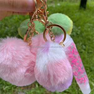 LLavero de acrílico líquido con Base de brillo de labios para niños, cadena para llaves, cosméticos, Pintalabios con pompón, venta al por mayor - Product Image 6