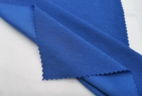 Tissu en maille 100 % polyester 155 GSM, largeur 64 pouces, matière respirante à mailles perforées pour gilets de sport athlétiques