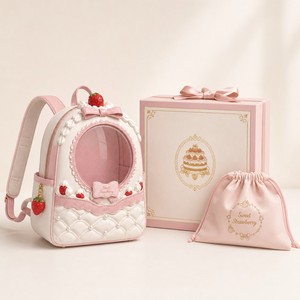 Sac à dos Ita personnalisé style Coquette avec doublure imprimée motif gâteau à la crème fraise, crème fouettée et breloque fraise, idéal pour les desserts - Product Image 3