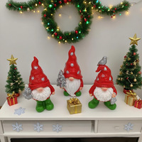Gnome de Noël en résine de luxe, figurine sans visage, statue de lutin, chapeau flocon de neige rouge, décoration de table de Noël, décoration de cheminée