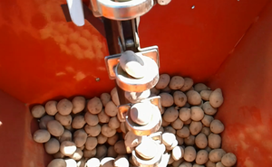Plantador de patatas de una fila, tractor aprobado por la CE