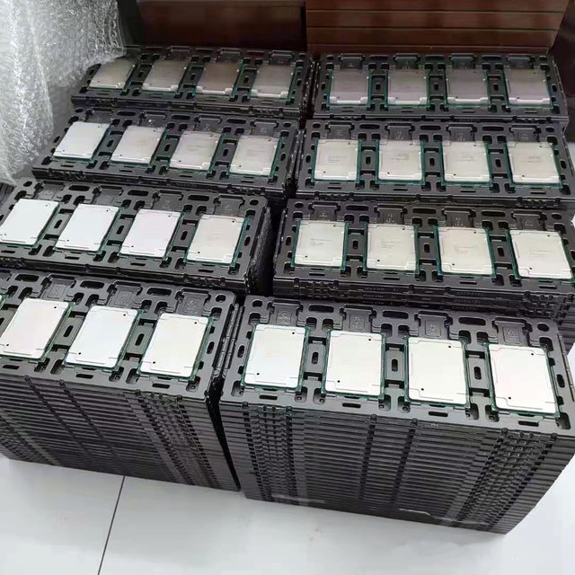 Xeon Server Processor Gold 6230 Platinum 8280 28 Cores 2.7GHz Speed Xeon Silver 4210 CPU LGA 367 Socket Type
