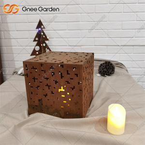 Boîte à lumière LED en acier corten avec finition rouillée patinée pour décoration extérieure - Product Image 1