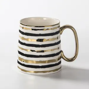 Tivray fabrika doğrudan OEM özel Logo iki renk şerit desen yaratıcı yeni tasarım kupalar altın tutamak kemik çini porselen kupa