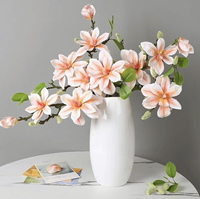 4-Köpfiges Realistisches Handgefertigtes Seiden-Magnolien-Kunstblumenarrangement für Wohnzimmertisch - Muttertags- & Weihnachtsdekoration