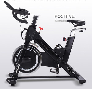 Cyclette Magnetica Professionale da Interno per Allenamento Fitness con <span class=keywords><strong>Volano</strong></span> da 20 kg per Palestra - Product Image 3