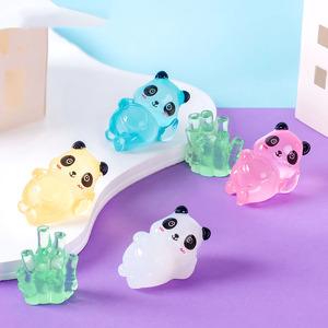Prix d'usine réduit : Miniatures de panda en résine, jouets lumineux, mini artisanat en résine, panda lumineux, décor de jardin, accessoires miniatures - Product Image 6