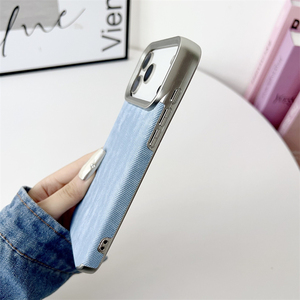Étui de téléphone en denim rétro de qualité supérieure pour 16/17Promax IP15 Pro, plaqué avec de grands trous et de la qualité garantie - Product Image 4