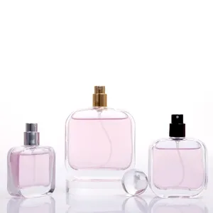 Fabricante chino moda única 30ml 50ml 100mL botella de vidrio de perfume plano liso de cristal de lujo con rociador de niebla fina