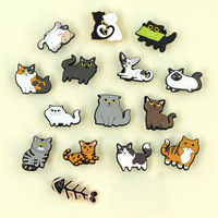 Breloques de chaussures en PVC caoutchouc de haute qualité, tendance, en gros, motifs animaux, animaux de compagnie, chats, famille, maman, accessoires pour sabots, breloques en vrac