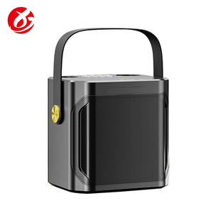Mini Altoparlante <span class=keywords><strong>Karaoke</strong></span> con Microfoni, Stereo 3D Portatile Wireless <span class=keywords><strong>Bluetooth</strong></span> con Doppi Microfoni - Product Image 2