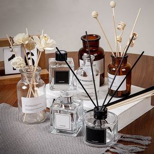 Botella de aceite de aromaterapia de aroma de vidrio cuadrado con palos difusores de caña ambientador Perfume botella difusora de caña de vidrio - Product Image 2