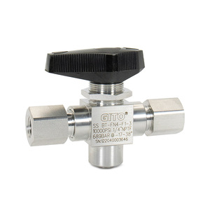 Vanne à boisseau sphérique manuelle haute pression 10000 PSI pour GNC, structure angulaire à deux positions et trois voies pour station de ravitaillement - Product Image 1