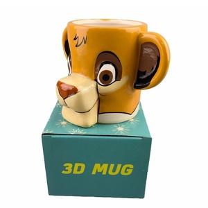 <span class=keywords><strong>Taza</strong></span> de cerámica del <span class=keywords><strong>Rey</strong></span> León pintada a mano estéreo 3D <span class=keywords><strong>Taza</strong></span> de agua animal pintada a mano pura con accesorio de cuchara - Product Image 2