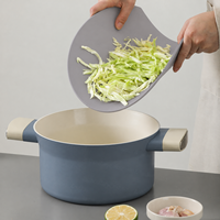 Planche à découper en polyuréthane thermoplastique demi-lune personnalisée, planche à découper en TPU pour accessoires de cuisine, vente en gros
