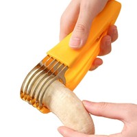 Op voorraad Handmatige RVS Worstensnijder Fruitseparator Bananen Snijder Creatieve Fruit- en Groentesnijder met mes