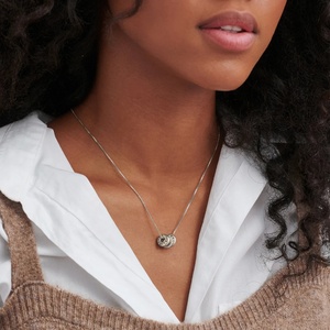 <span class=keywords><strong>Perline</strong></span> intagliate in acciaio inossidabile <span class=keywords><strong>collana</strong></span> <span class=keywords><strong>con</strong></span> pendente cavo rotondo scritte personalizzate gioielli ispirati intarsiati <span class=keywords><strong>con</strong></span> zircone CZ regalo da donna - Product Image 3