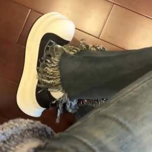 Chaussures Big Head 2025 Nouveau Style Rétro Décontractées pour Femmes et Hommes, Chaussures de Marche à Semelle Épaisse en Toile avec Fermeture à Lacets et Amorti en Caoutchouc - Product Image 3