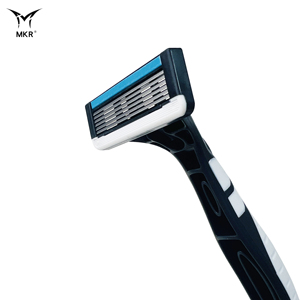 Maquinilla de Afeitar de Alta Calidad con <span class=keywords><strong>Mango</strong></span> de Goma y 6 Cuchillas para <span class=keywords><strong>Hombre</strong></span>, de MKR Factory <span class=keywords><strong>Outlet</strong></span> - Product Image 2