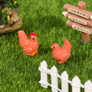 รูปปั้นไก่ตัวผู้และไก่ตัวเมียขนาดเล็กทำจากเรซิ่น สำหรับตกแต่งสวน ใช้ได้ทั้งภายในและภายนอกอาคาร - Product Image 4