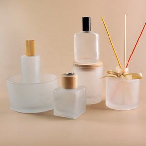 Langxu 18 oz ठंस्टेड सफेद मैट प्रभाव चौड़ा मुंह 3 डेक बड़े मोमबत्ती जार लक्जरी अनुकूलित सेवा थोक - Product Image 5