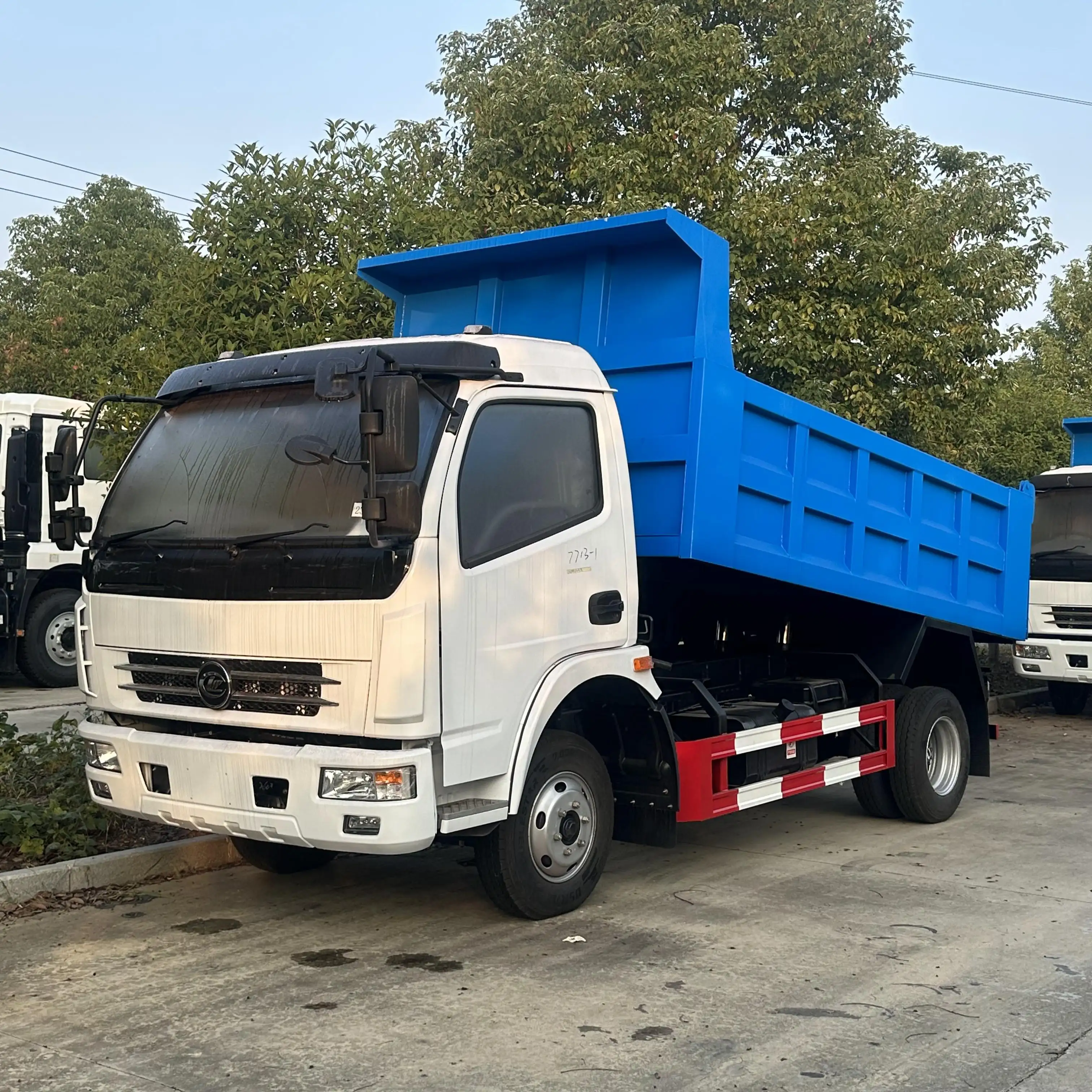 Barato Dongfeng DFAC 6-8ton CAMIÓN VOLQUETE 4x2 6 ruedas Volquete camión volquete para la venta