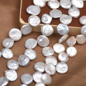 Perlas Barrocas Blancas Naturales de Agua Dulce de 12 mm, Accesorios de Botones con 28 Orificios y Pétalos, Opciones de Color para DIY - Product Image 3
