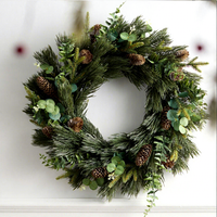 Guirlande de Noël de 50 cm avec des pommes de pin, guirlande artificielle en cèdre et en feuilles persistantes pour la porte d'entrée