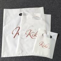 Sacs d'achat personnalisés de haute qualité en LDPE avec poignée découpée et pliée, sacs en plastique personnalisés pour la vente au détail
