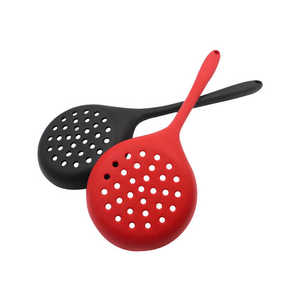 Cuillère passoire de cuisine à long manche en silicone antiadhésive pour soupes et ustensiles de cuisson - Product Image 2