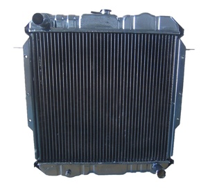 Radiateur en laiton du système de refroidissement automatique pour Toyota Land Cruiser HZJ75 & Hilux nouveau radiateur de voiture OEM 16400-79080 - Product Image 1