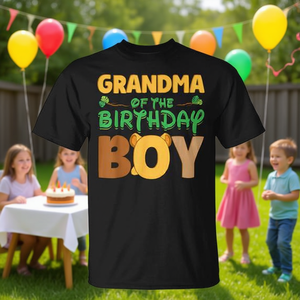 Maglietta con stampa 'Grandma Of The Birthday Boy Lion' per decorazioni per feste in famiglia - Product Image 3