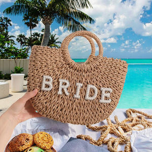 กระเป๋าโท้ทลำลองแบบมีหูหิ้วสองข้าง รุ่นปี 2025 JB ตกแต่งด้วยไข่มุกและอักษรย่อ  บุด้วยผ้าแคนวาส  สำหรับเจ้าสาว  ใช้ได้ในฤดูร้อน  ไปเที่ยวชายหาด  หรูหรา - Product Image 3