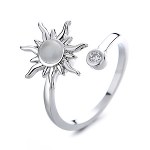 Anillos Giratorios con Diseño de Girasol 2026, Anillos para Aliviar la Ansiedad, Anillo Giratorio Ajustable con Circonita para Niñas y Mujeres - Product Image 5