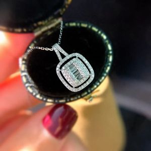 Collier pendentif Xinfly Rock Candy Series en or pur 18 carats avec diamant 0,4 carat, tendance AU750 pour mariages et fêtes - Product Image 5