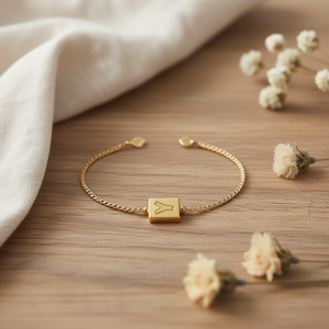 Pulsera de Acero Inoxidable con Letra Y, 12x14cm, Chapada en Oro, Amuleto Unisex, Joyería de Moda - Product Image 3