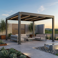 Pergola électrique extérieure de style moderne 2026 avec télécommande, étanche, volets latéraux en aluminium thermolaqué, écran pare-soleil