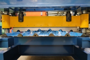 Máquina de Conformado de Rollos Personalizada <span class=keywords><strong>para</strong></span> Láminas Metálicas <span class=keywords><strong>para</strong></span> Techos, Láminas de Hierro Corrugado, Línea de Galvanizado en Frío <span class=keywords><strong>para</strong></span> la Industria - Product Image 6