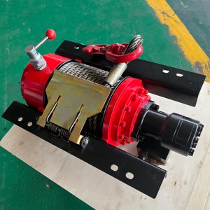 Treuil de récupération hydraulique vertical à plateforme plate de 15 000 lb avec câble en acier pour camions, remorques et tracteurs à plateau. - Product Image 6