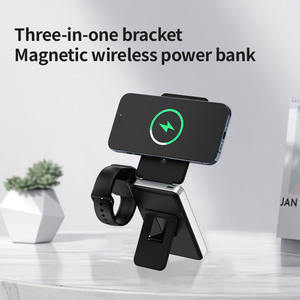 พาวเวอร์แบ<span class=keywords><strong>ง</strong></span>ค์ไร้สายแบบพับได้ 4 in 1 ความจุ 110000mAh พร้อมที่วา<span class=keywords><strong>ง</strong></span>โทรศัพท์แม่เหล็ก รอ<span class=keywords><strong>ง</strong></span>รับการชาร์จเร็ว 15W PD20W สำหรับโทรศัพท์และสมาร์ทวอทช์ - Product Image 3