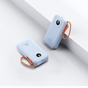 Batteries externes personnalisées avec logo, 10000 mAh, 20000 mAh, câble intégré, charge rapide PD 20W, affichage numérique, pour l'extérieur, la maison et les voyages - Product Image 4