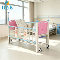 Lit médical pour enfants réglable manuellement avec barrières de sécurité pliables pour hôpital, clinique et utilisation à domicile pour la récupération médicale