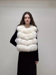 Nuovo <span class=keywords><strong>Gilet</strong></span> in Vera Pelliccia di Volpe 2026, Corto e Aderente, Senza Maniche, Caldo Abbigliamento Invernale per <span class=keywords><strong>Donna</strong></span>, Bianco Rosa Beige <span class=keywords><strong>Marrone</strong></span> alla Moda - Product Image 2
