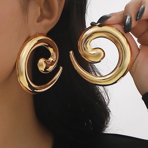 Jingciren Boutique Europe and the United States cross-border fashion exaggerated design earrings <b>conch</b> shape earrings - Product Image 1