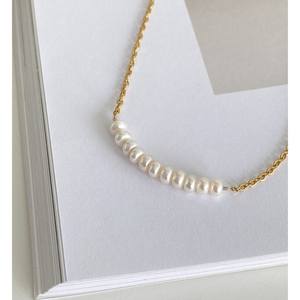 Collier en perles naturelles 2021, style rétro français classique, avec longue chaîne de clavicule, design simple en V, pour la mode lesbienne - Product Image 2