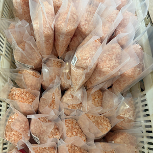 Emballage personnalisé de particules de sel rose de l'Himalaya 2-5 mm, fleurs séchées, sel naturel pour la thérapie par les senteurs, toucher réel, fait main - Product Image 2