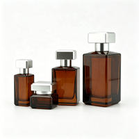 Ensemble de flacons de parfum carrés pour emballage cosmétique avec bouchon argenté, logo personnalisé pour marque, étiquette privée