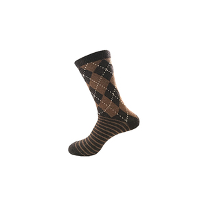Calzini medi in lana pesante e morbida lavorata a maglia di lusso con motivo Argyle per la stagione invernale - Product Image 6