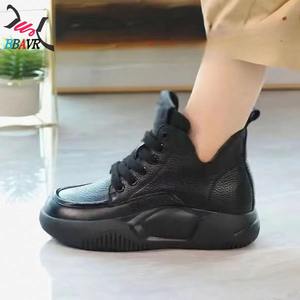 Venta al por Mayor de Fábrica, Zapatos de Mujer Cómodos y Económicos para Caminar, Botas Casuales - Product Image 2